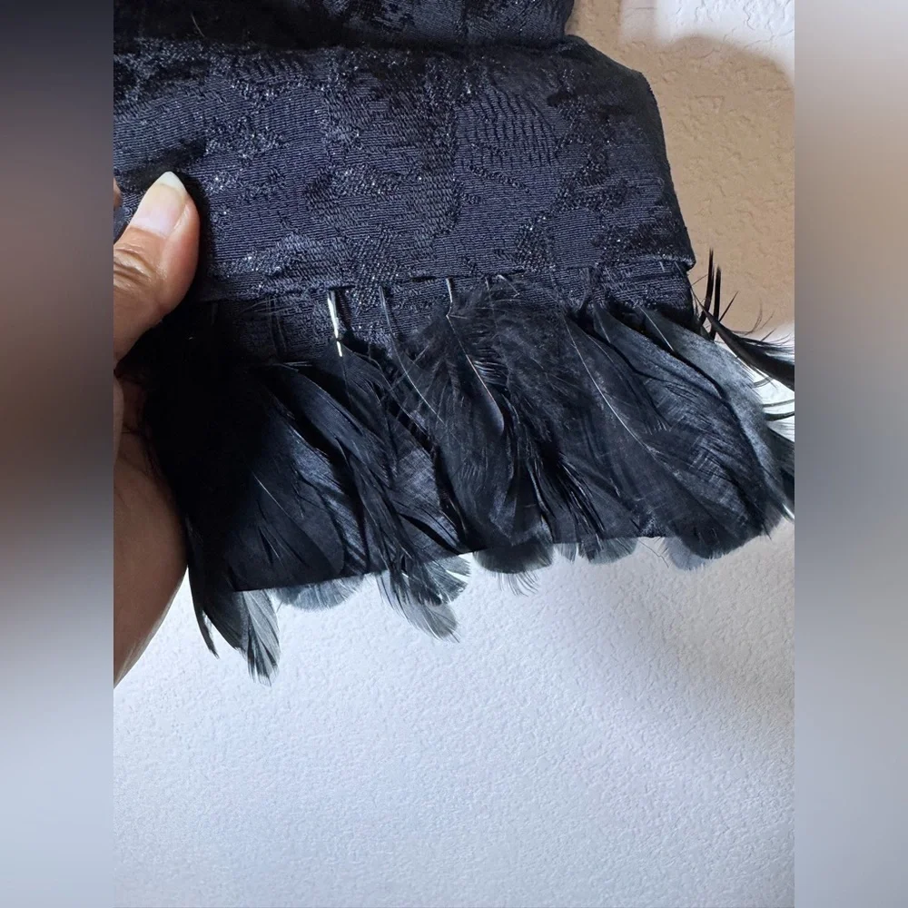 Albert Nipon Women’s Black with Silver Specks Textured Jacket Feather Cuffs 8